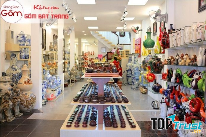 Không Gian Gốm Sứ Bát Tràng