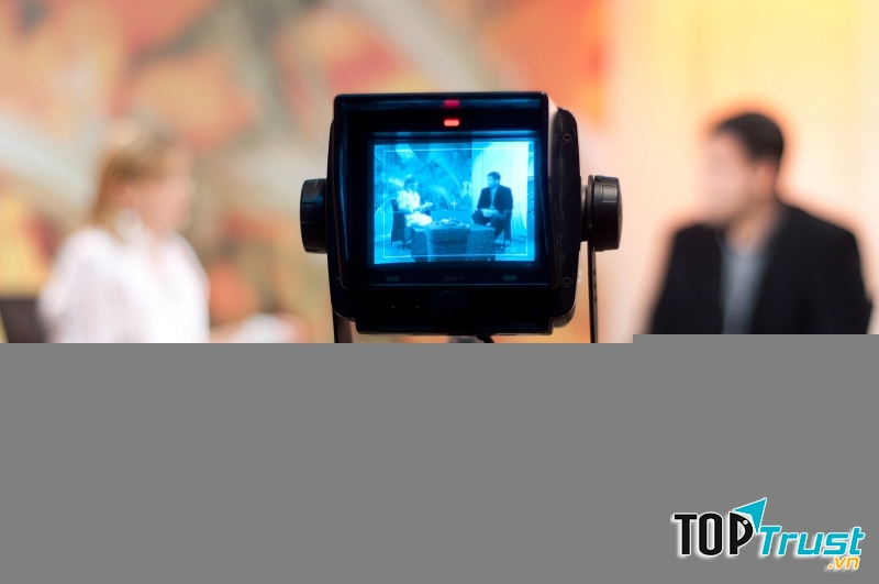 Trung Quốc không cho phép phát trực tiếp (Livestreaming) bởi nó không thể kiểm duyệt được các nội dung trực tuyến.