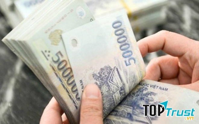 Không nên mang quá nhiều tiền khi đi sắm Tết