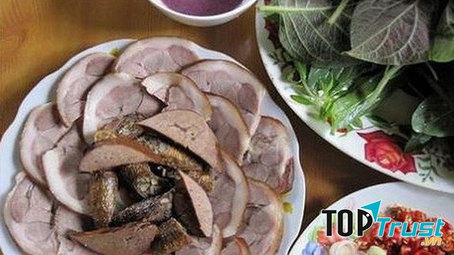 Không nên ăn các đồ ăn như thịt chó, thịt vịt...