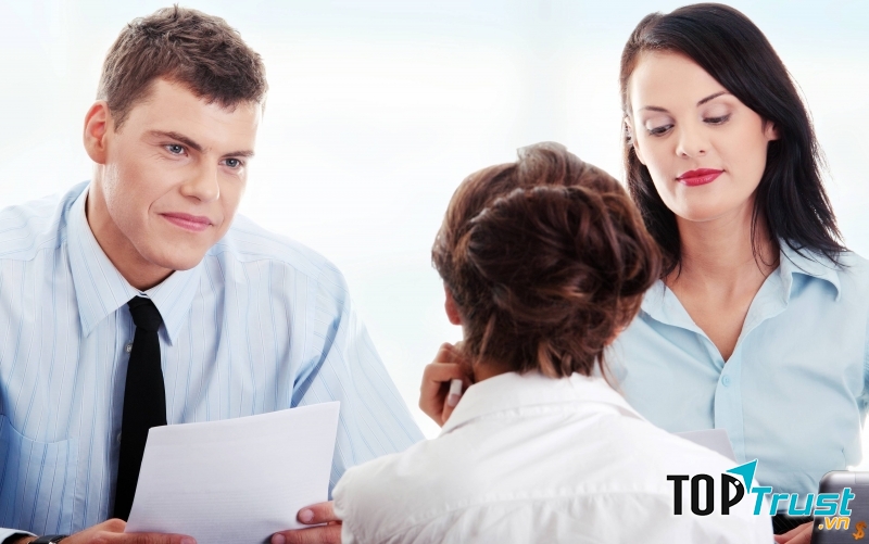 Không nên lảng tránh cái nhìn của người khác