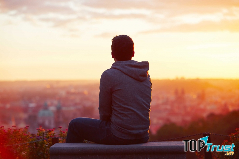 Không nên nói những lời riêng tư