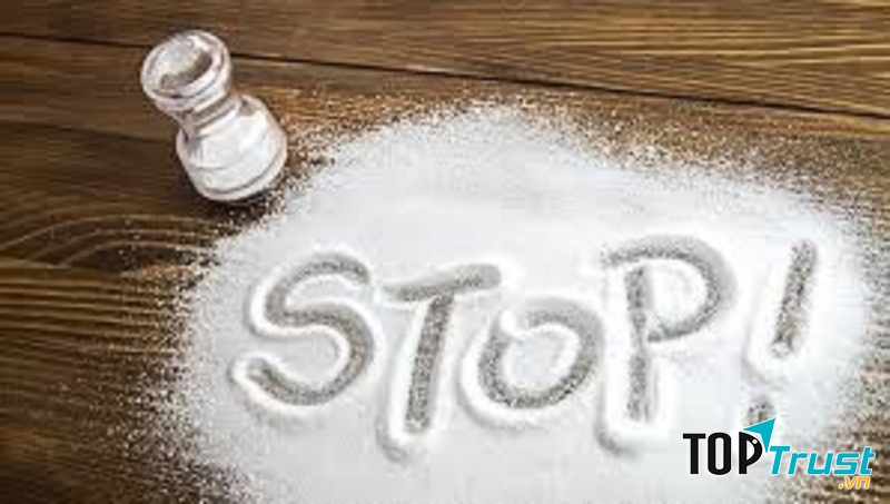 Hãy dừng ngay việc ăn quá mặn - Nguồn: Internet