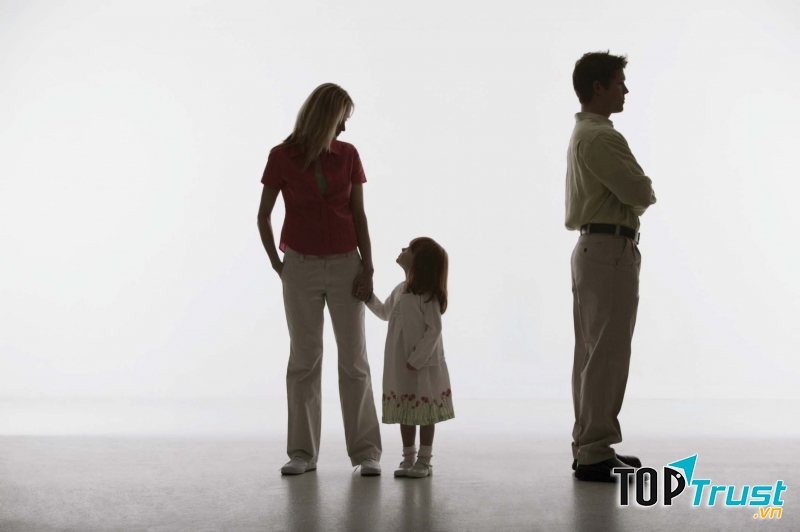 Không phải lúc nào sau ly hôn cũng có thể làm bạn