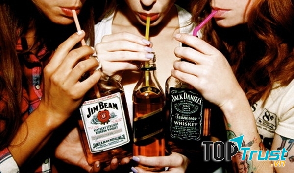 Quan hệ khi say rượu là một tai hại, hiểm họa với sức khỏe