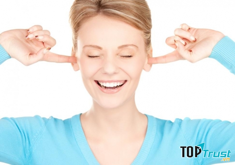 Hãy sống cho bản thân mình đi bạn, đừng quan tâm người khác nghĩ gì.