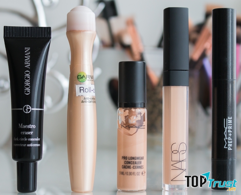 Không thể bỏ qua kem che khuyết điểm