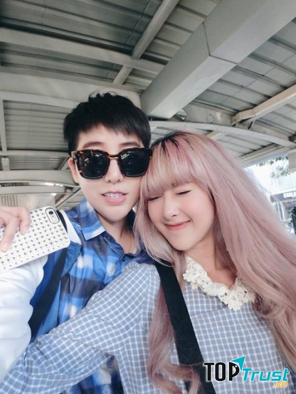 Không thể hiện tình cảm thái quá