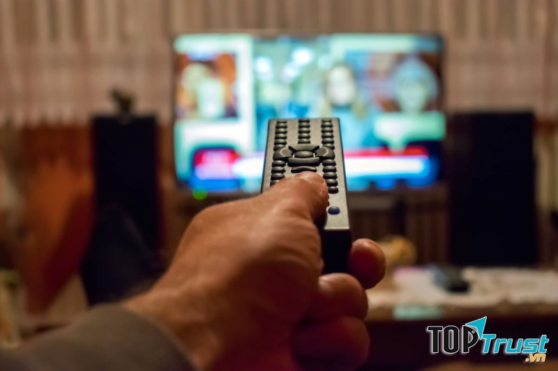 Không xem TV trong thời gian làm việc