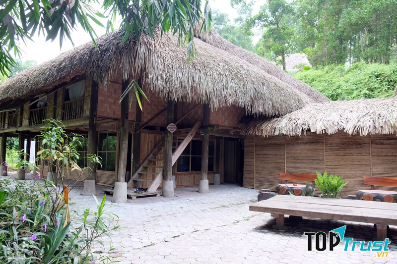 Khu Bảo Tồn Nhà Sàn Dân Tộc Thái Hải