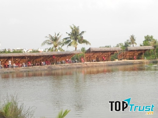 Khu câu cá Trí Râu