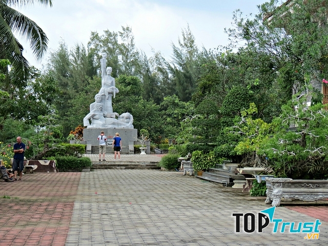 Khu chứng tích Mỹ Lai hay Sơn Mỹ - Quảng Ngãi