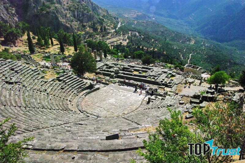 Khu di tích cổ Delphi