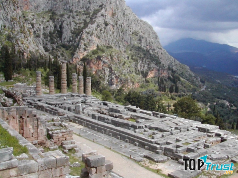 Khu di tích cổ Delphi