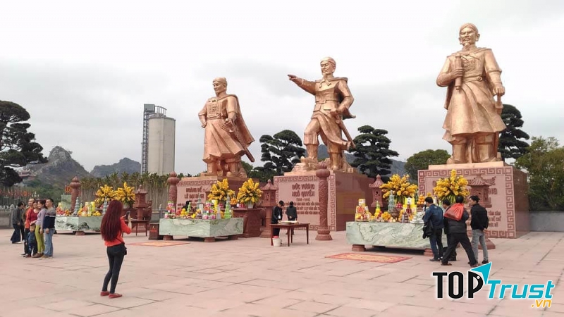 Khu di tích Tràng Kênh