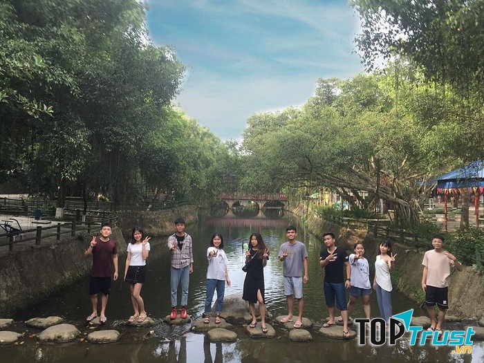 Khu du lịch Ao Vua