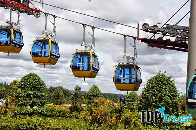 Khu du lịch núi Bà Rá