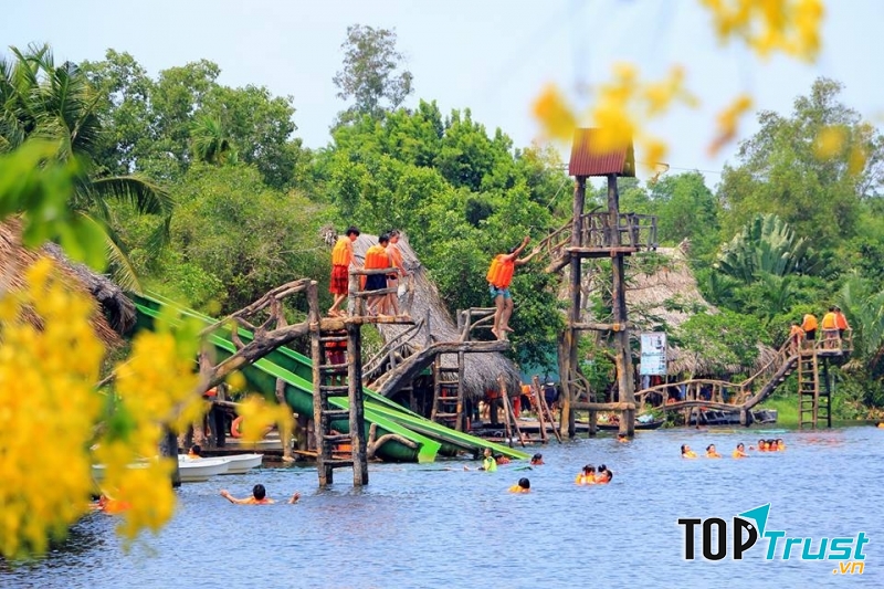 Khu du lịch Bọ Cạp Vàng