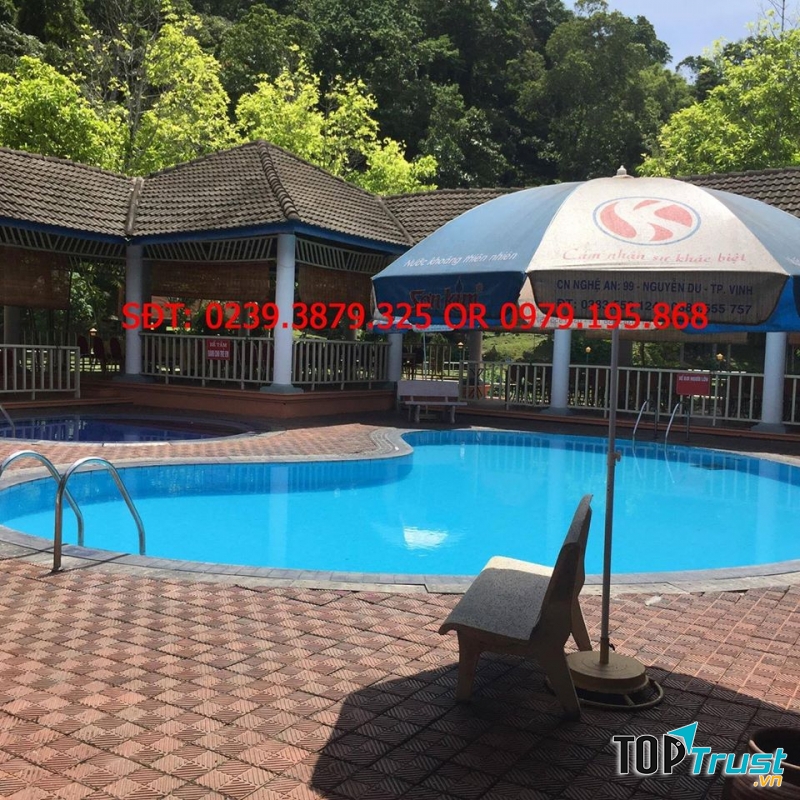 Khuôn viên phía trong khu nghỉ dưỡng