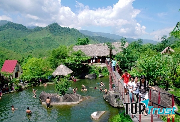 Khu du lịch sinh thái Suối Hoa