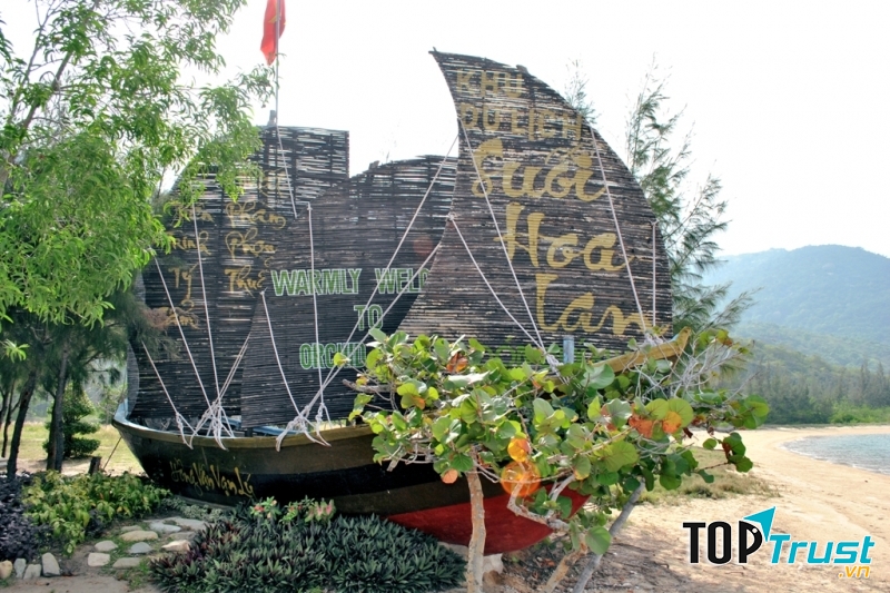 Khu du lịch sinh thái Suối Hoa Lan