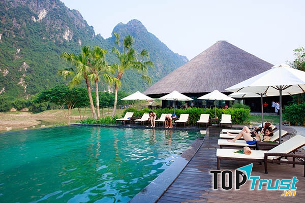 Suối khoáng nóng Kim Bôi