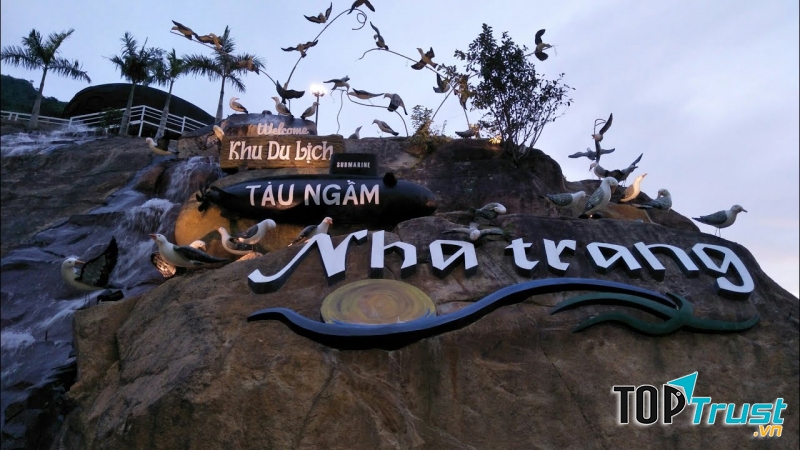 Khu du lịch Tàu Ngầm Nha Trang