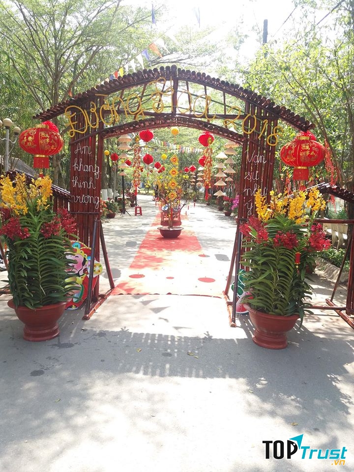 Khu Du Lịch Tây Thành (Công Viên Nước Củ Chi)