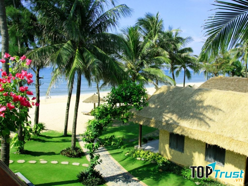 Khu du lịch Tre Việt