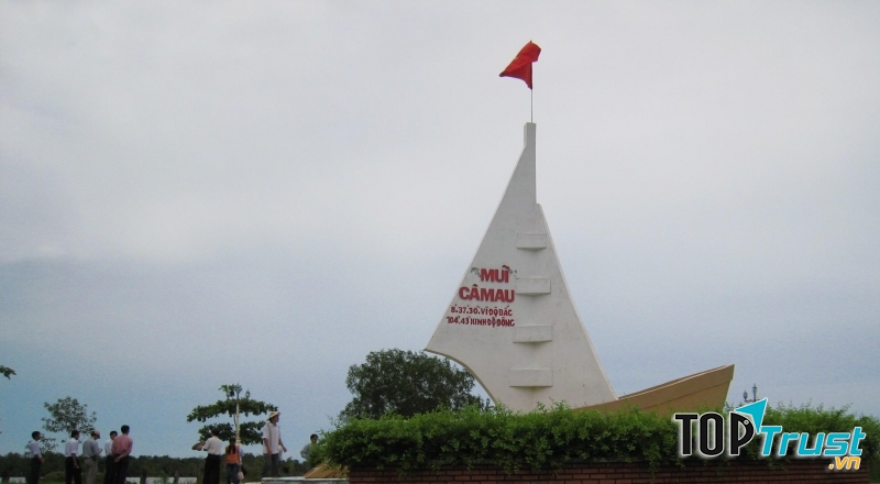 Mũi Cà Mau - cực Nam của Tổ quốc
