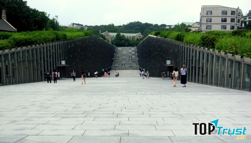 Khu vực Đại Học Nữ Sinh Ewha