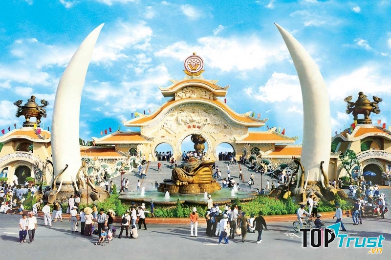 Khu vui chơi giải trí Suối Tiên