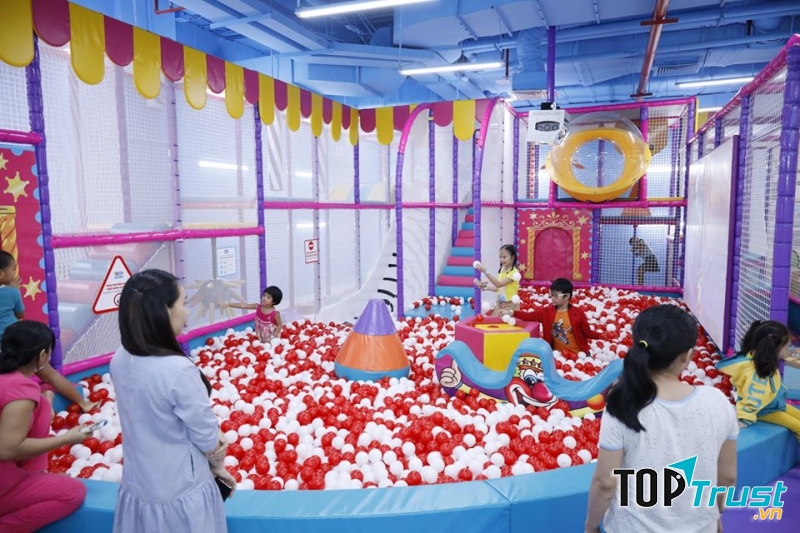 Khu vui chơi trẻ em tiNiWorld Vincom Mega Mall Thảo Điền Quận 2