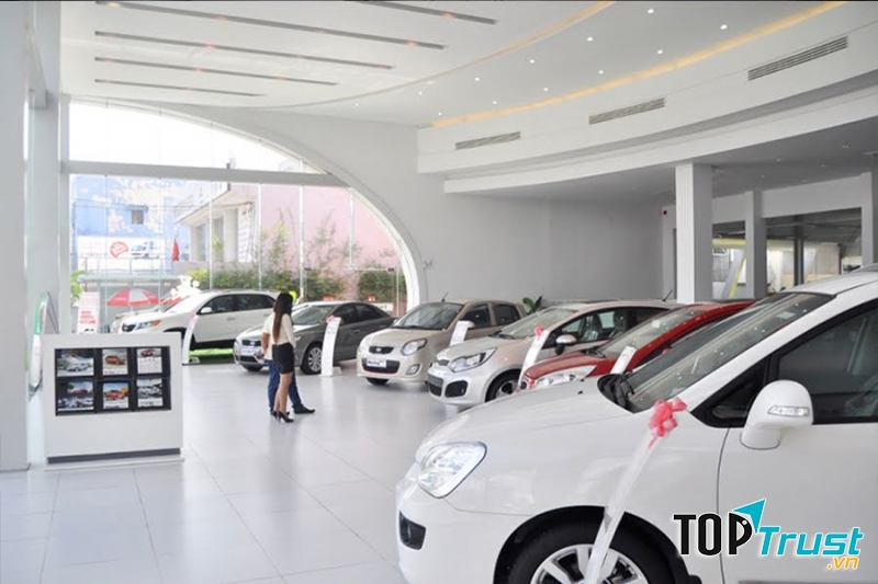 Phòng trưng bày Kia Bình Tân