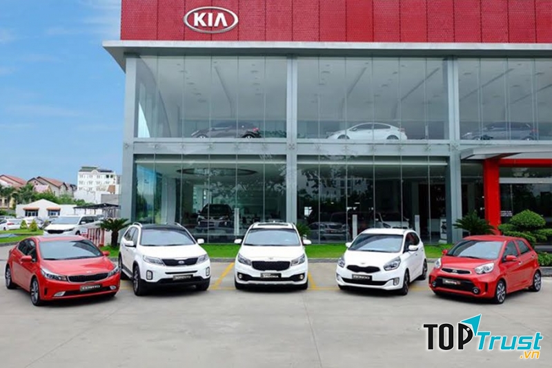 Xe trưng bày Kia Phạm Văn Đồng