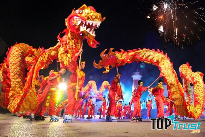 Kịch bản trung thu hài hước: Chú Cuội - Chị Hằng - Bờm (số 1)