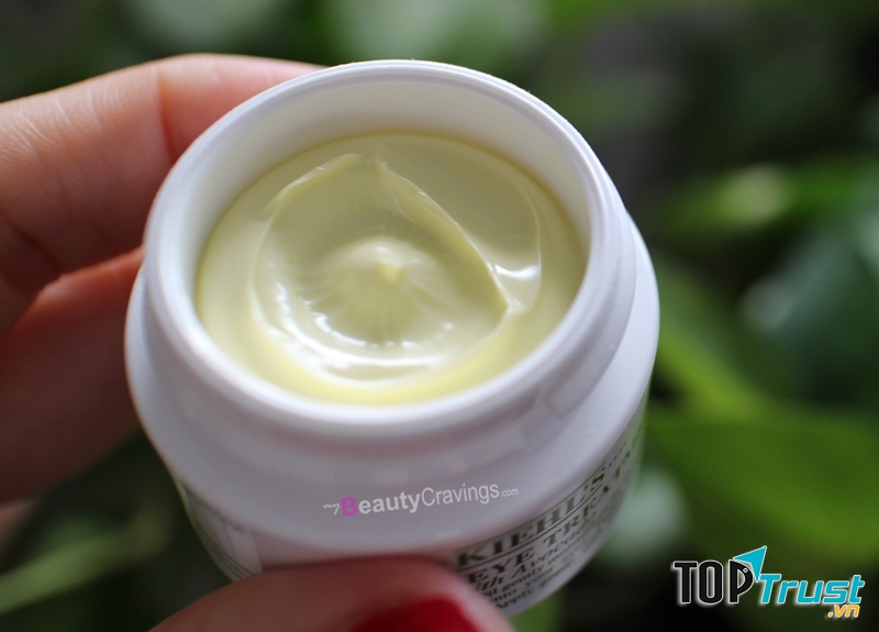 Thành phần kem là dầu quả bơ