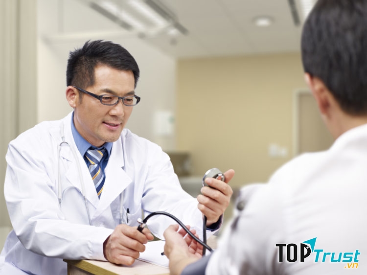 Vì thế kiểm soát huyết áp vô cùng quan trọng trong phòng ngừa đột qụy.