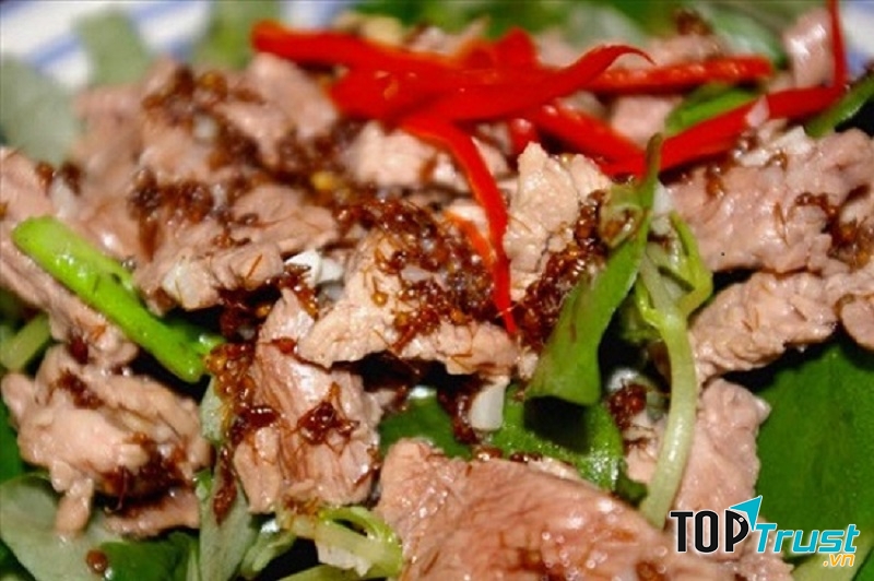 Thịt bò xào kiến