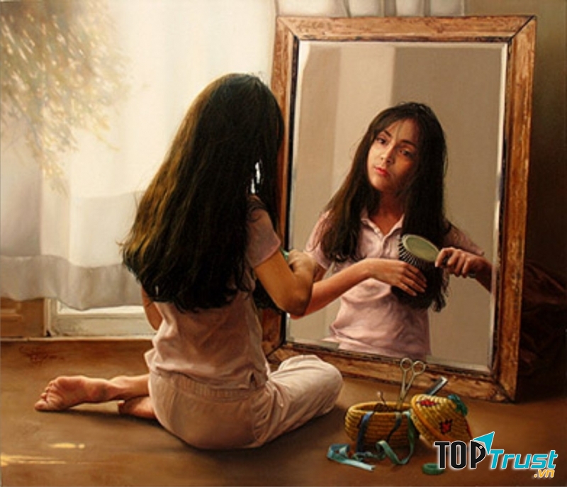 Kiêng chải tóc, soi gương lúc nửa đêm