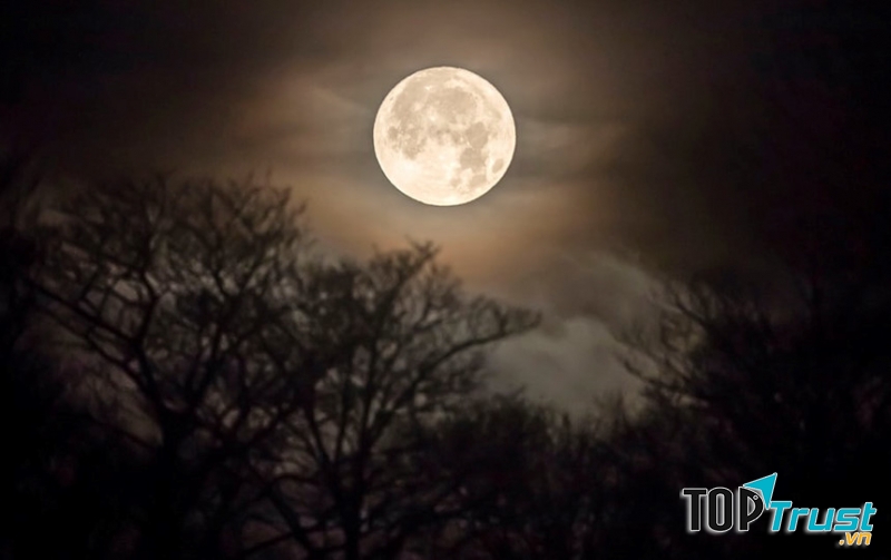 Kiêng sinh con gái vào ngày rằm