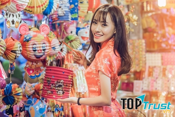 Trang phục áo dài và sườn xám là tuyệt vời nhất cho bộ ảnh Trung thu.