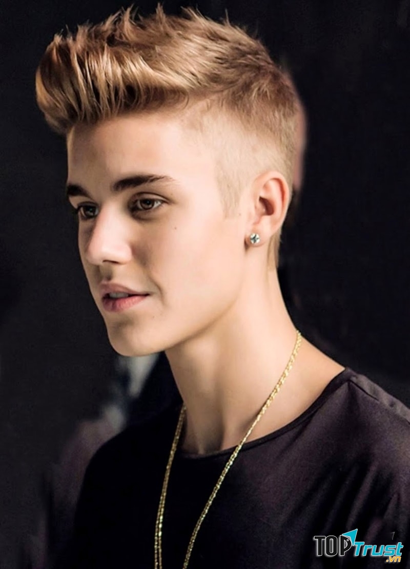 Nam ca sĩ Justin Biebe cũng thường thu hút ánh nhìn với kiểu tóc Mohawk