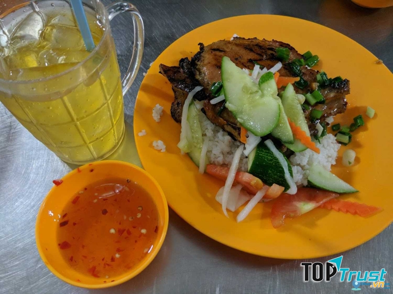 Cơm Bình Dân & Bia Sài Gòn