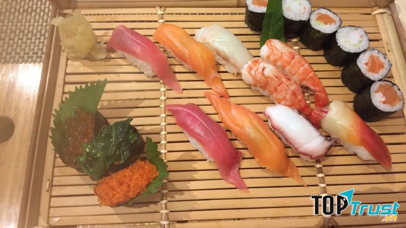 Kimono Japanese Restaurant