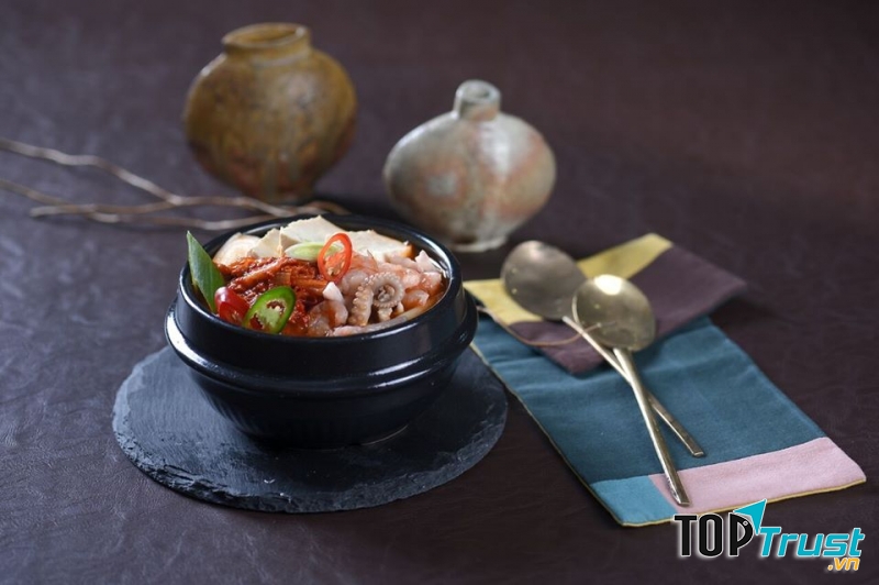 KingBBQ - Hoàng Đạo Thúy