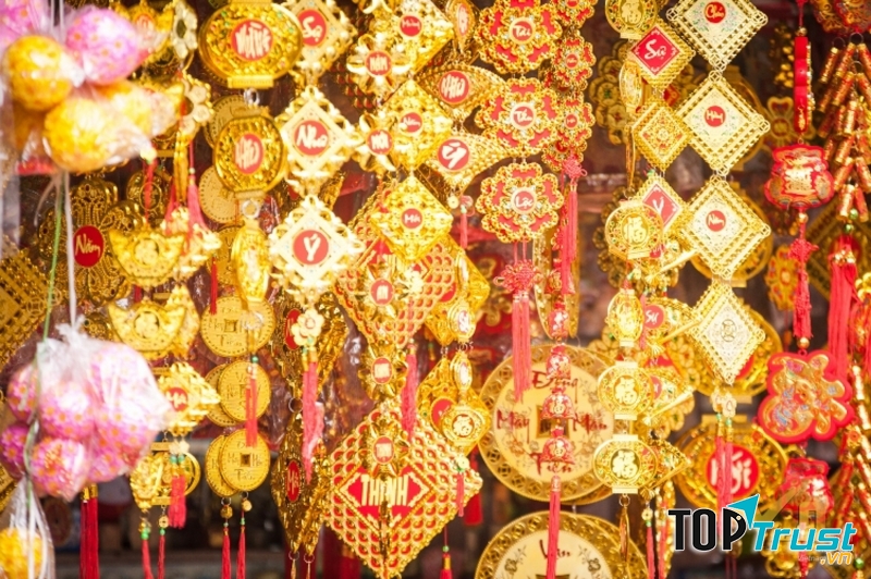 Kinh doanh đồ trang trí Tết