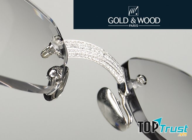 Đây là một mẫu kính cao cấp và hoàn hảo với những đường cắt tinh xảo bao gồm 253 viên kim cương