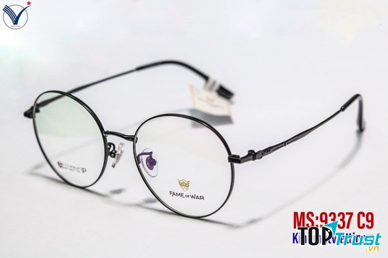 Kính mắt Việt Tín