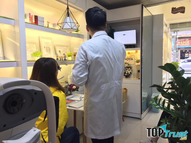 Kính Mắt Xuân Vũ